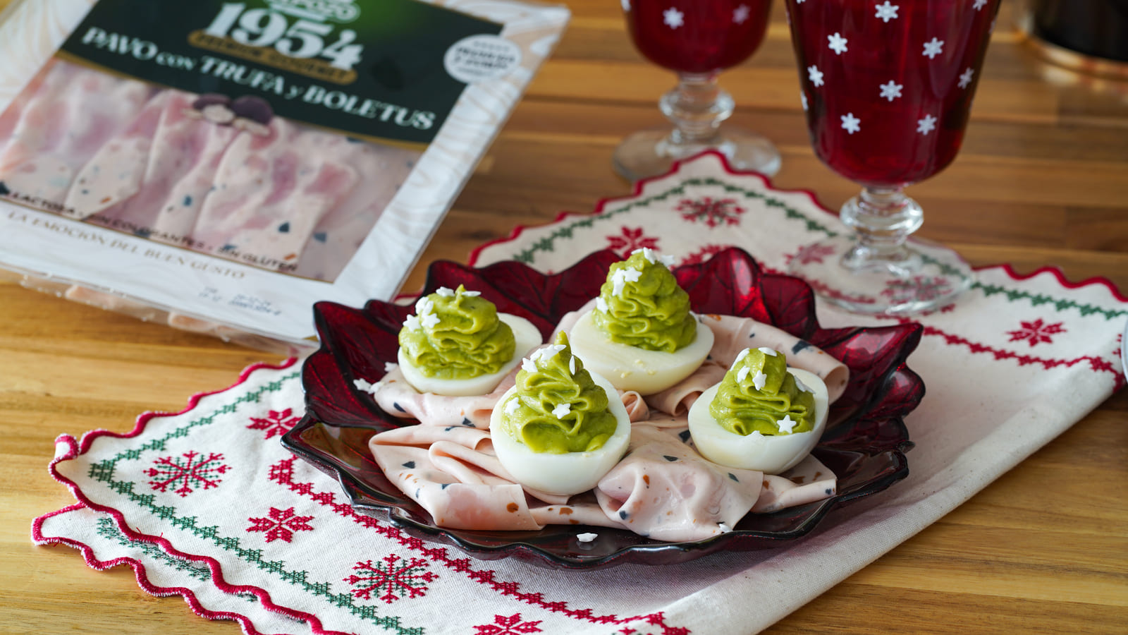 ELPOZO - Arbolitos navideños rellenos con guacamole y pechuga de pavo trufada con boletus