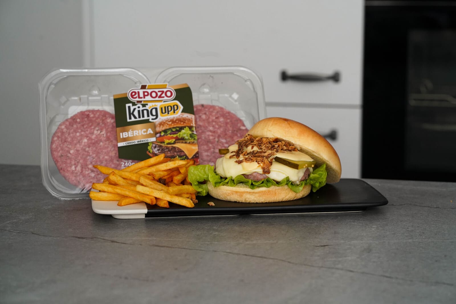 Hamburguesa ibérica con salsa de miel y mostaza en pan brioche - ElPozo Cocina