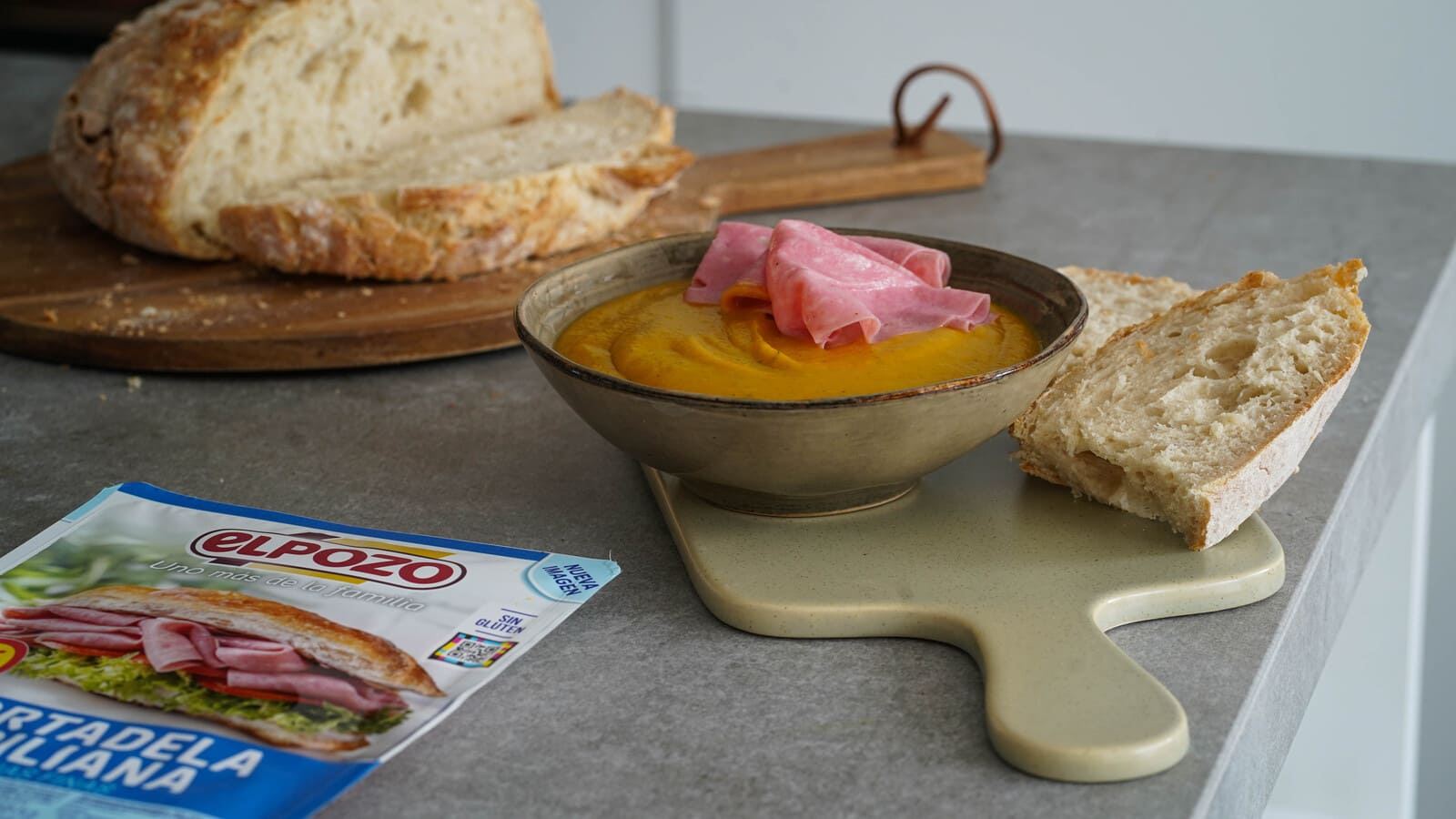 Crema de verduras "limpia-neveras" con mortadela frita | Receta de aprovechamiento - ElPozo Cocina