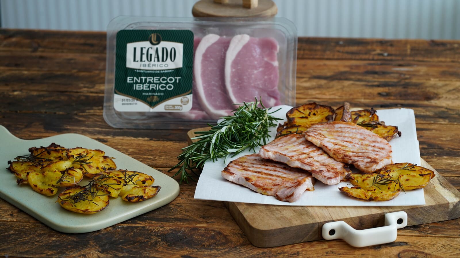 Entrecot Legado Ibérico a la plancha con patatas baby asadas al romero - ElPozo Cocina