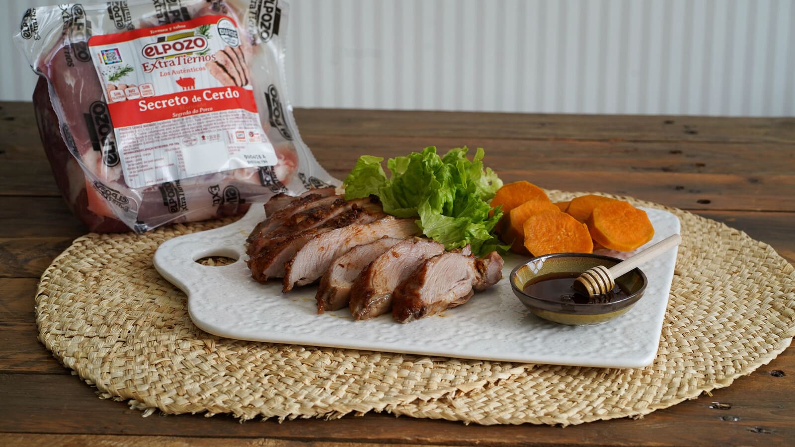 Secreto Extratierno glaseado con miel y mostaza acompañado de boniato asado - ElPozo Cocina